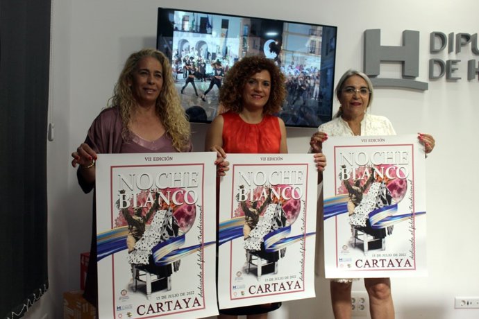 La VII Noche en Blanco de Cartaya (Huelva) ofrece 50 espectáculos en torno al folklore, el flamenco y la gastronomía.