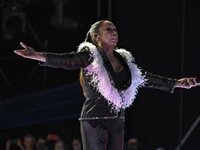 Isabel Pantoja se confiesa ante su público en el Orgullo: "Soy una más de ustedes, vuestro orgullo es mi orgullo"