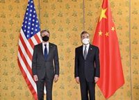 China afirma que "es necesario mantener intercambios normales" con Estados Unidos