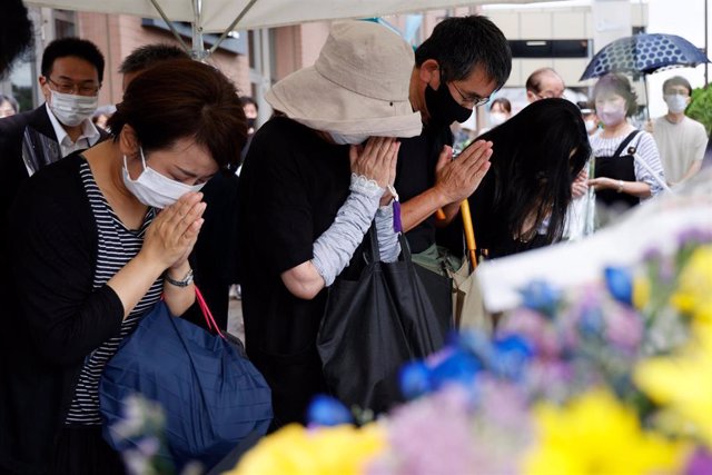 Memorial en el lugar del asesinato de Shinzo Abe 