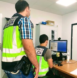 Archivo - Alicante.- Sucesos.- Detenida una banda dedicada al hurto de bolsos a clientes de establecimientos de lujo del centro