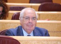 Barbón sitúa a Areces como "modernizador" de Asturias frente a los que lo acusaron de "megalomanía"