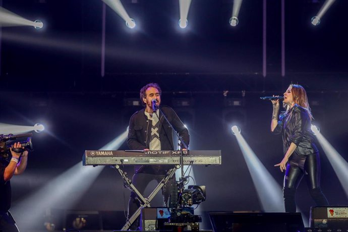 Archivo - El grupo La Oreja de Van Gogh actúa en el concierto solidario La música con La Palma: Más fuertes que el volcán en  Wizink Center, a 8 de enero de 2022, en Madrid (España).