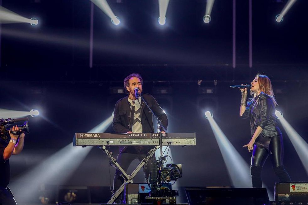 Archivo - El grupo La Oreja de Van Gogh actúa en el concierto solidario La música con La Palma: Más fuertes que el volcán en Wizink Center, a 8 de enero de 2022, en Madrid (España).