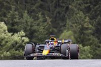 Verstappen se lleva el sprint ante los resignados Ferrari