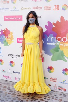 La vicealcaldesa de Madrid, Begoña Villacís, posa en el photocall del acto de entrega de los Premios MADO Madrid Orgullo 2022