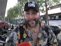 Kiko Rivera, impasible... el dj muestra indiferencia ante las palabras de Isabel Pantoja en el Orgullo