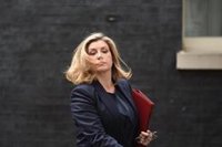 La secretaria de Estado de Comercio británica, Penny Mordaunt, se incorpora a la carrera para suceder a Boris Johnson