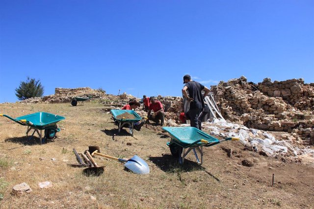 Excavaciones en el asentamiento celtibérico Castil de Griegos en Checa (Guadalajara)