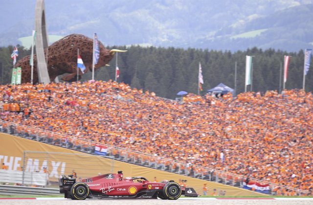 10 July 2022, Austria, Spielberg: Monegasque F1 driver Charles Leclerc of team Ferrari in action during the Grand Prix of Austria Formula One race at the Red Bull Ring. Photo: Expa/Johann Groder/APA/dpa