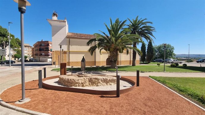 El Ayuntamiento de Calahorra coloca el canal romano aparecido en la calle Eras