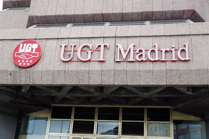 Archivo - Fachada de la sede de la Unión General de Trabajadores, el sindicato UGT en Avenida de América