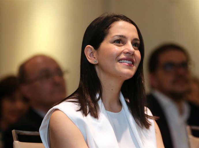 Archivo - La presidenta de Cs, Inés Arrimadas, asiste al coloquio titulado 'Hoja de ruta liberal frente a populismos y nacionalismos', en el Edificio Eurobuilding, a 19 de mayo de 2022, en Madrid (España).