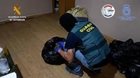 Desarticulan en Granada con 17 detenidos una red acusada de distribuir más de 600 kilos de hachís y marihuana por Europa