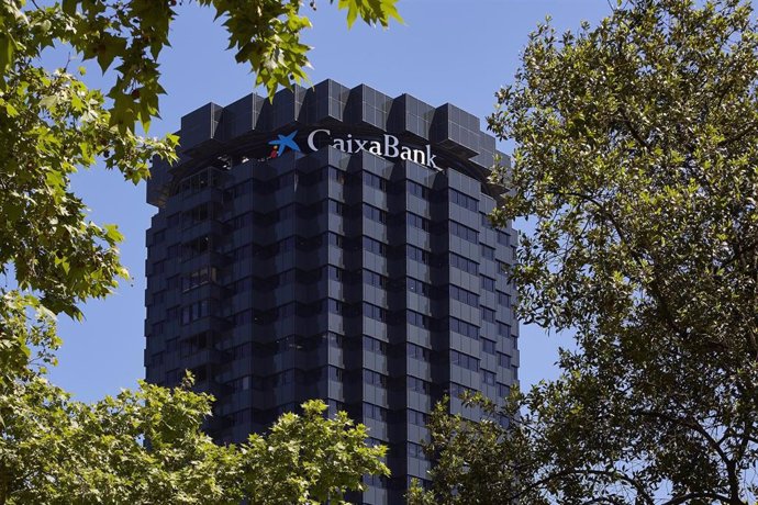 Archivo - Sede corporativa CaixaBank en Barcelona