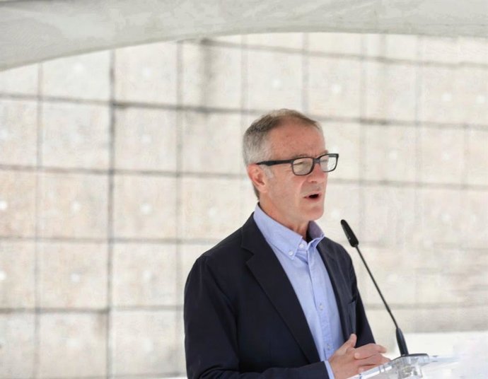 Espinar lamenta la muerte de Guirao, "un hombre de consensos" que trabajó "escuchando las demandas de la cultura"