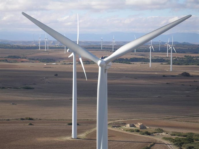 Wind farm Las Planas, Zaragoza, Spain