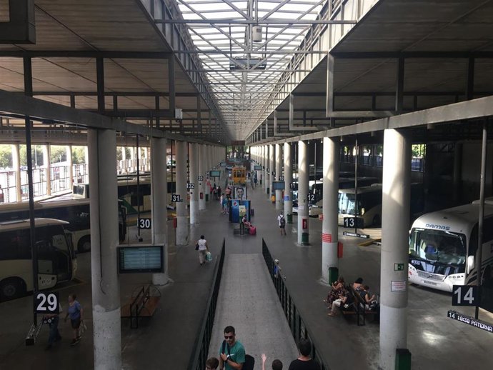 Interior de la estación Plaza de Armas.