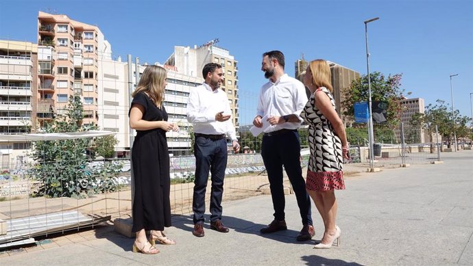 Rueda de prensa del portavoz socialista en el Ayuntamiento de Málaga, Daniel Pérez, la viceportavoz del grupo, Begoña Medina, el edil Mariano Ruiz, y la concejala Alicia Murillo.