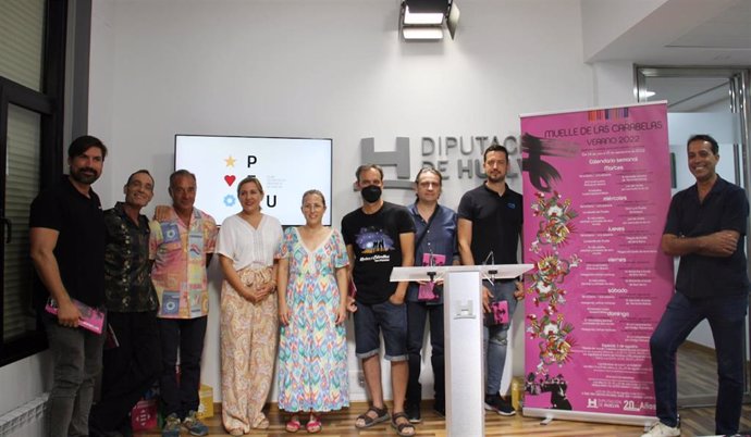 Nota De Prensa, Fotos Y Díptico Actividades Verano Muelle De Las Carabelas