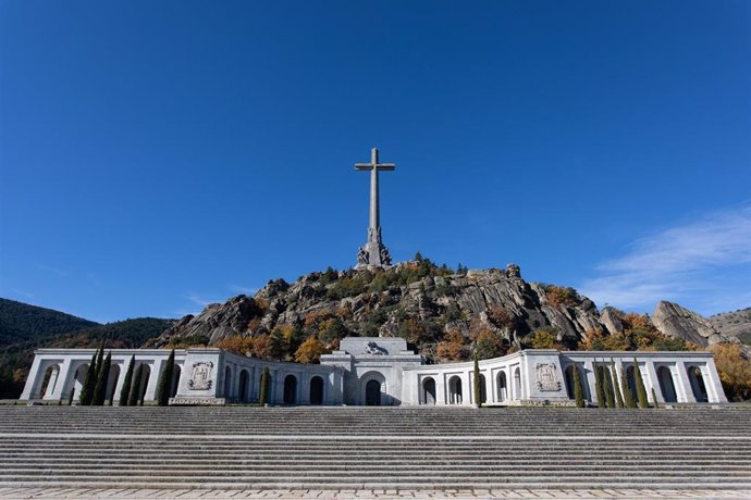 Archivo - El complejo monumental del Valle de los Caídos, a 17 de noviembre de 2021, en San Lorenzo de El Escorial, Madrid (España).