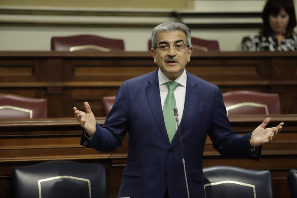 Archivo - Román Rodríguez, vicepresidente de Canarias y consejero de Hacienda