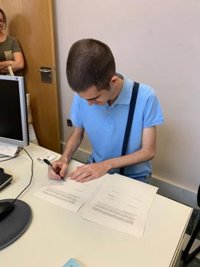 Autismo Sevilla y la firma fotovoltaica Solarpack impulsan la inserción laboral de personas con TEA