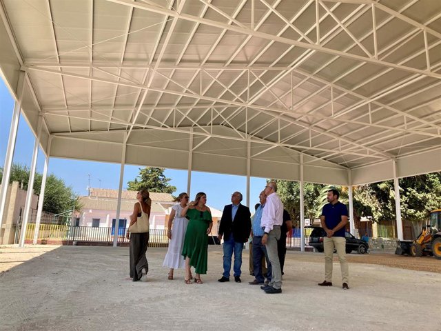 Visita a las obras de la cubierta.