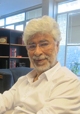Humberto Hernández, presidente de la Academia Canaria de la Lengua