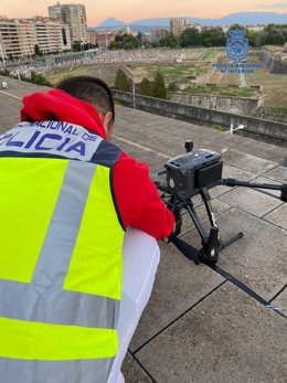 Dron de la Policía Nacional que interceptó al piloto no autorizado en Carlos III.