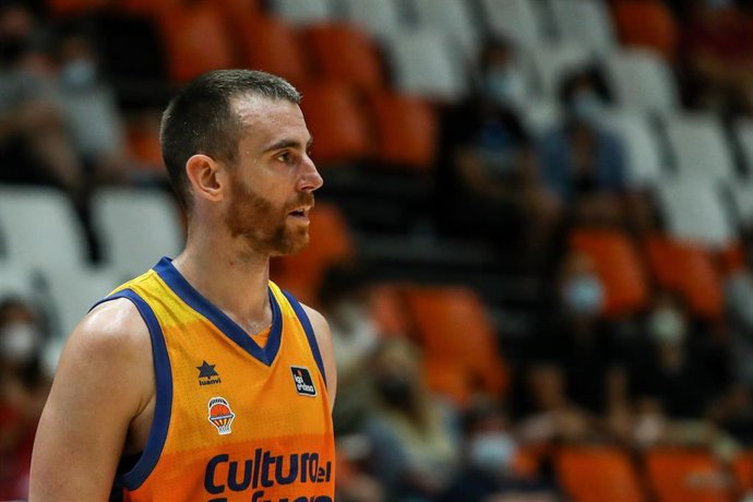 Archivo - Victor Claver, jugador del Valencia Basket