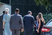 Pedro Sánchez acude al Tanatorio de San Isidro para despedir al exministro Guirao