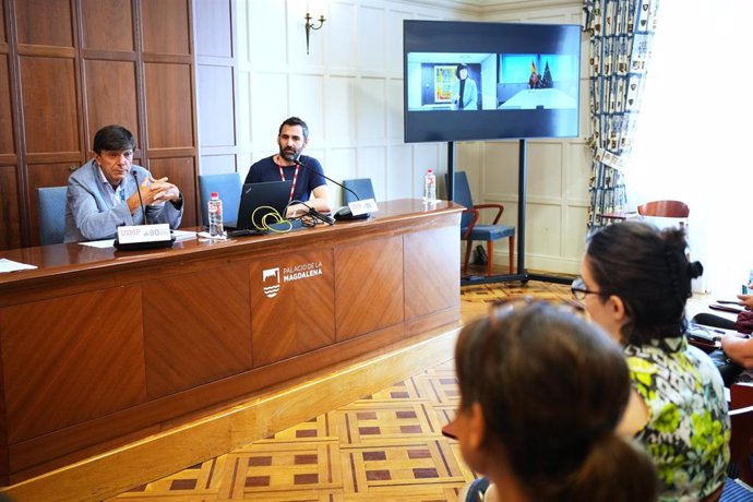 La ministra de Ciencia e Innovación, Diana Morant, y el de Universidades, Joan Subirats, intervienen por vídeoconferencia en la inauguración del curso 'Ciencia ciudadana y universidades'