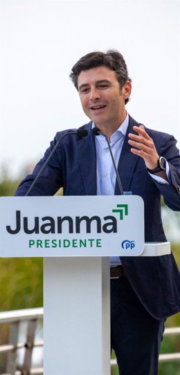 El secretario general del PP de Granada, Jorge Saavedra,