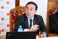 Albares apoya la candidatura de Bilbao para albergar la sede de la Coalición Local2030: "La ubicaría a la vanguardia"