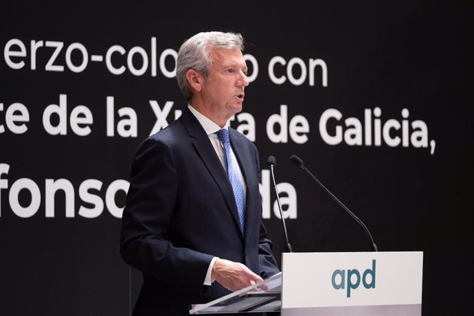 O presidente da Xunta,  Alfonso Rueda, nun xantar-coloquio organizado pola Asociación para o Progreso da Dirección (APD).