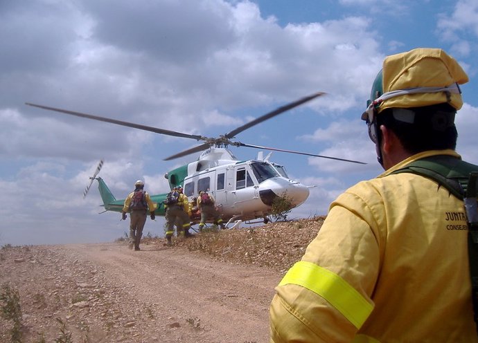 Np Cagpds  La Consejera Destaca El Mantenimiento Del Reposicionamiento De Medios Aéreos Ante El Riesgo De Incendios Por La Ola De Calor