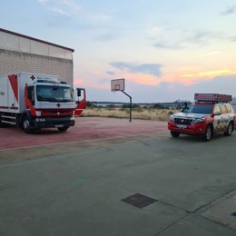 Efectivos de Cruz Roja en el incendio en Las Hurdes