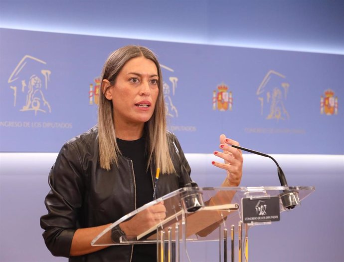 Archivo - La portavoz de Junts en el Congreso, Míriam Nogueras, responde a los medios en una rueda de prensa previa a una Junta de Portavoces en el Congreso de los Diputados, a 17 de mayo de 2022, en Madrid (España). Durante la rueda de prensa se ha tra