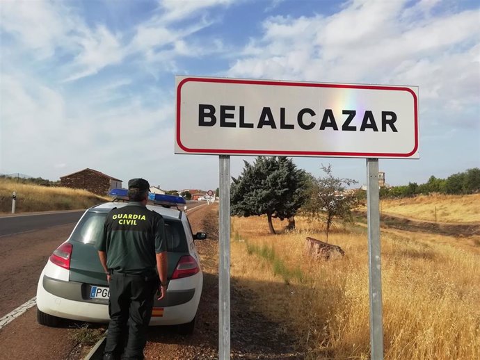 Una patrulla de la Guardia Civil en Belalcázar.