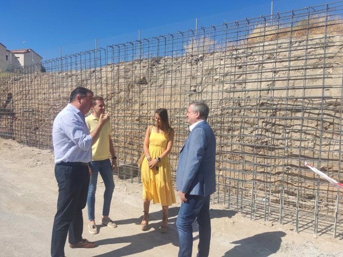 Delgado visita las obras para reparar daños por lluvias en Tíjola (Almería)