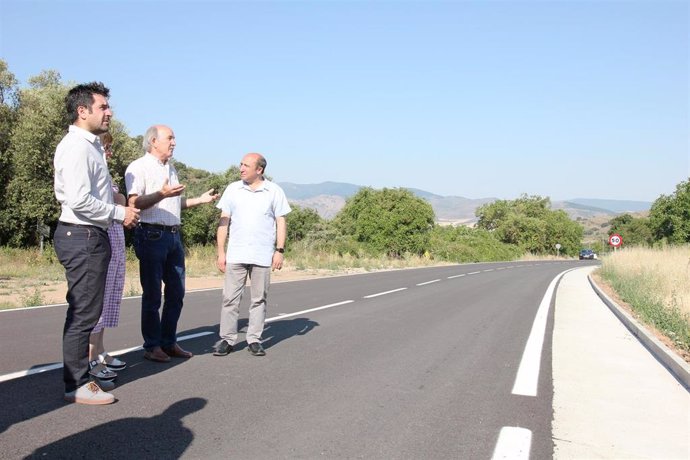 El Gobierno invierte 356.311 euros para mejorar la carretera LR-434 de acceso a Pedroso