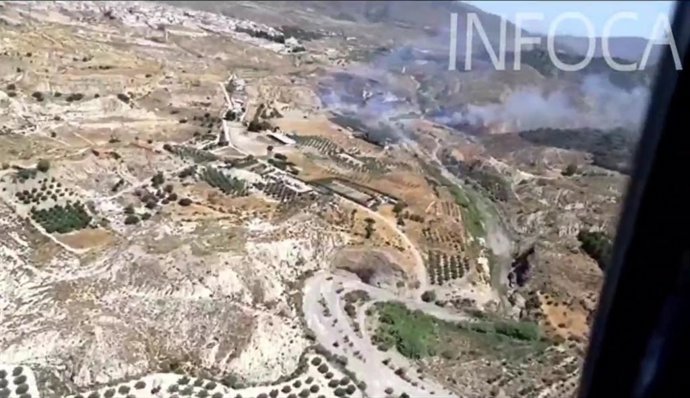 Archivo - Incendio forestal en Huércal-Overa (Almería)