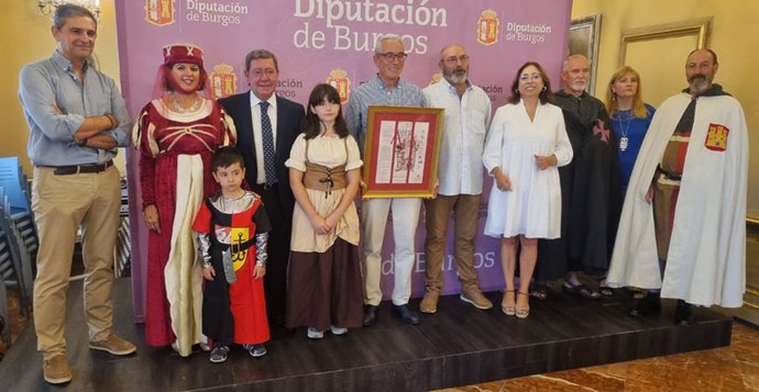 La Asociación 'El Cid pasó por Huerta' recibe el premio Álvar Fáñez del Camino del Cid.