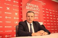 José María Cruz pide "no obsesionarse" con números "puntuales" de aficionados béticos y sevillistas