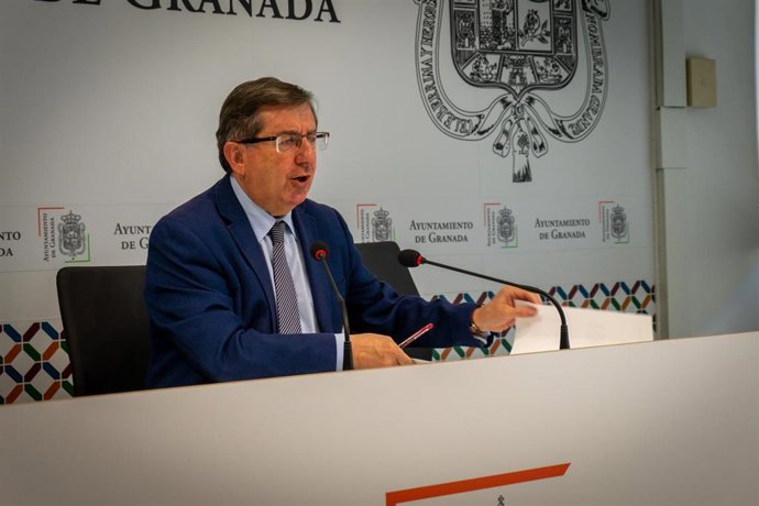 El coordinador general del grupo municipal del PP en el Ayuntamiento de Granada, Luis González.