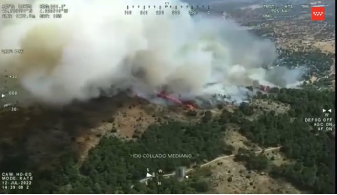 Archivo - Declarado un incendio forestal en el cerro del Castillo de Collado Mediano