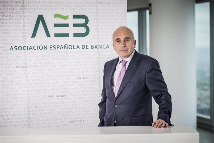 Archivo - José Luís Martínez Campuzano, portavoz de la Asociación Española de Banca (AEB)