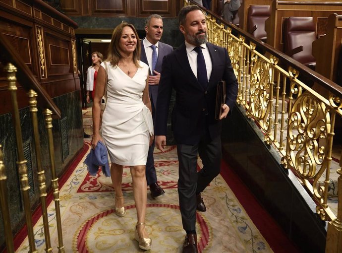El líder de Vox, Santiago Abascal, a su llegada al Congreso