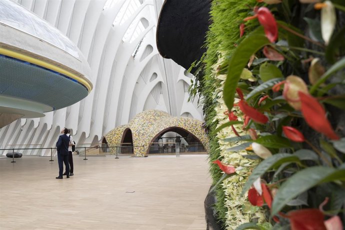 CaixaForum Valncia en el gora de la Ciudad de las Artes y las Ciencias.
